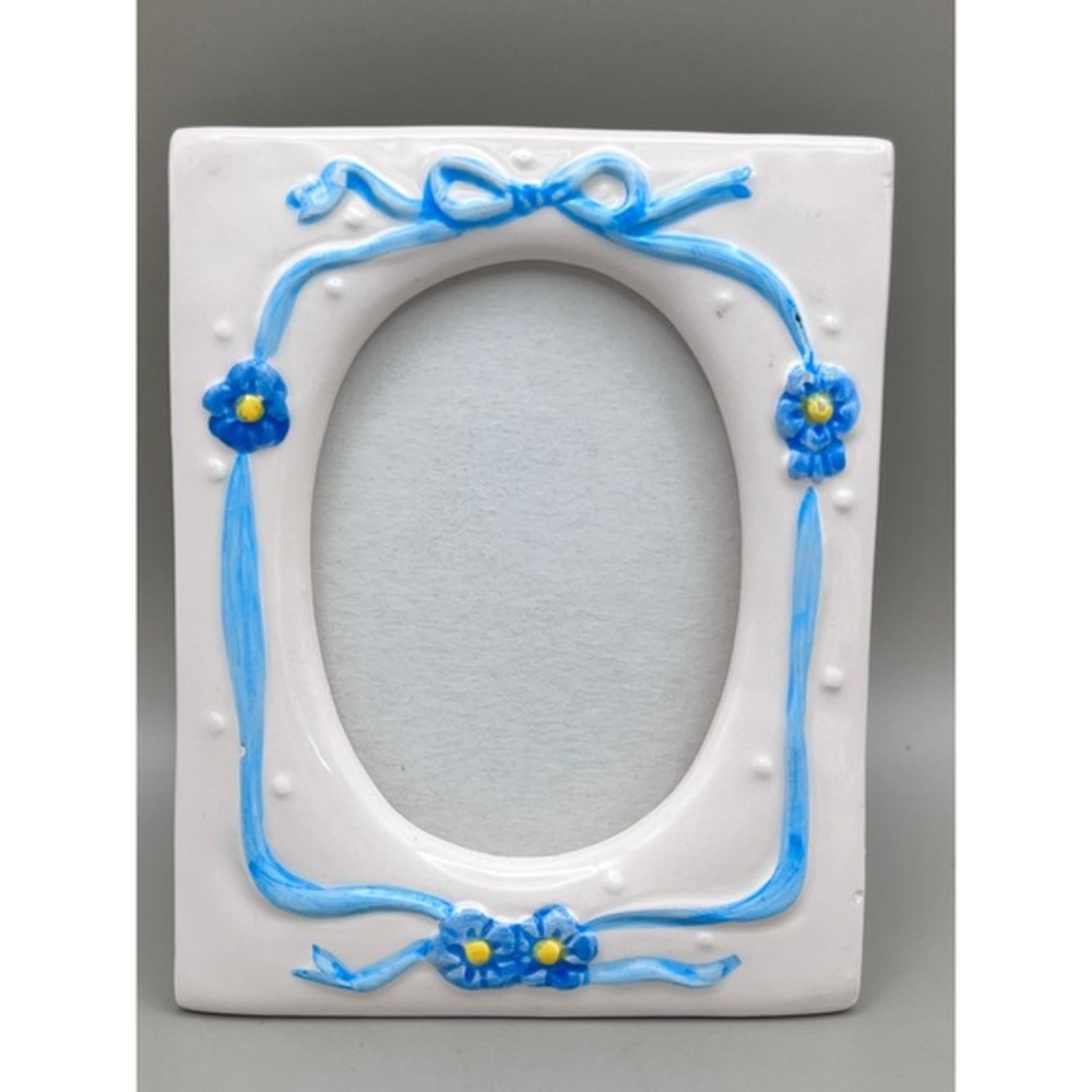 VTG Lillian Vernon Blue Floral Bow‎ Porcelain Small Picture Frame- 2.75" X 3.5"